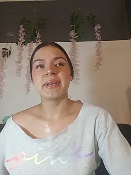 Danni shy online show from 23, 5, 2026