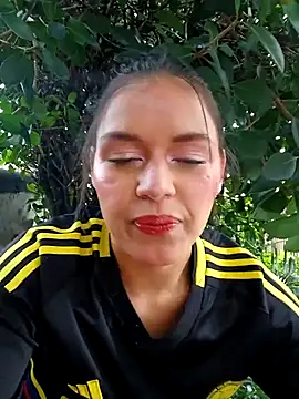 Danni shy online show from 15, 6, 2026