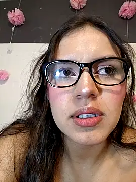 Danni shy online show from 11, 1, 2026