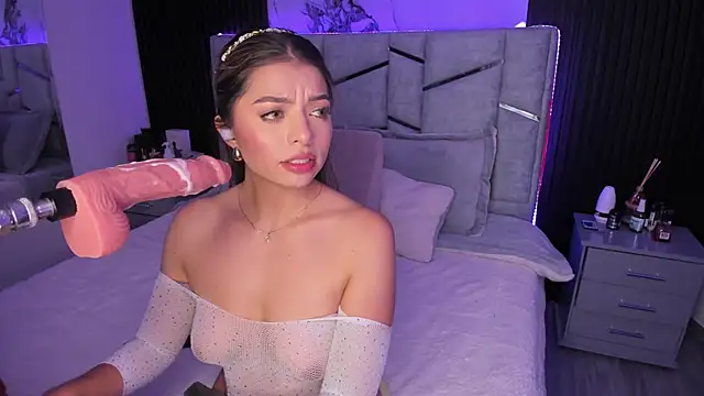 daniiphoeniixx online show from 1, 3, 2025