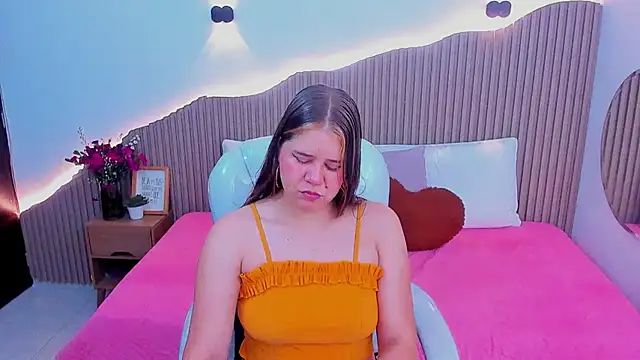 Annie kurt  online show from 19, 9, 2025