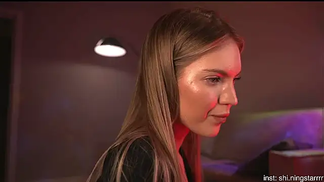 alittlestarrr online show from 5, 3, 2025