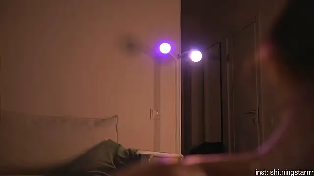 alittlestarrr online show from 18, 3, 2025