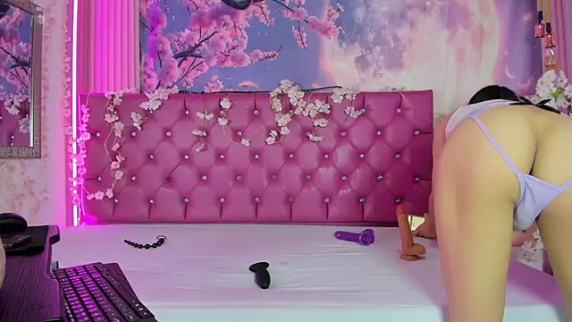 Sara Davina online show from 11, 4, 2026