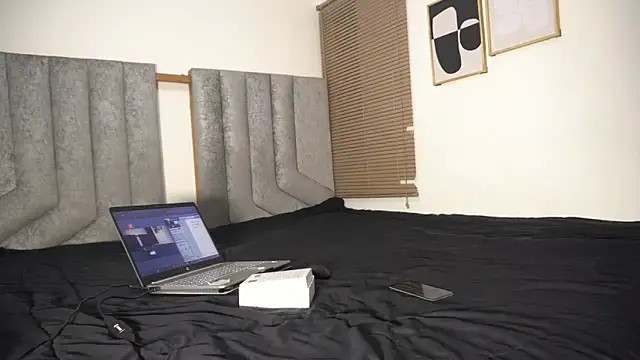 womantall99 online show from 31, 3, 2026