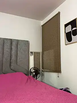 Snapshot of womantall99 chatting on 15, 12, 2025 womantall99 online show from 15, 12, 2025