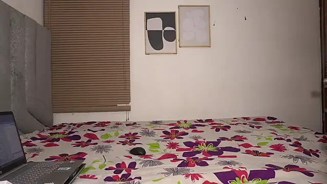 womantall99 online show from 20, 3, 2026