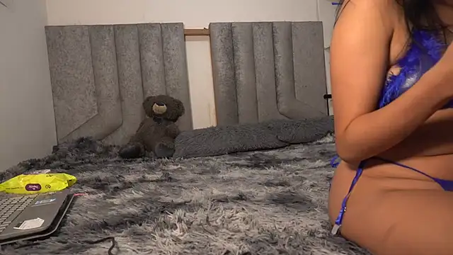 Snapshot of womantall99 chatting on 8, 1, 2026 womantall99 online show from 8, 1, 2026