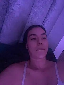 Snapshot of womantall99 chatting on 10, 10, 2025 womantall99 online show from 10, 10, 2025