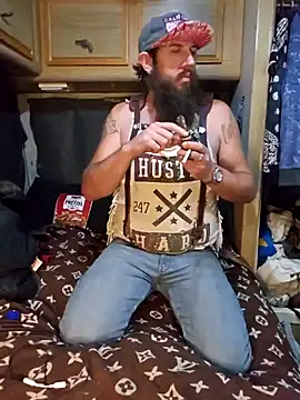 Snapshot of StruggleSnuggles chatting on 21, 10, 2025 StruggleSnuggles online show from 21, 10, 2025