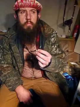 Snapshot of StruggleSnuggles chatting on 8, 11, 2025 StruggleSnuggles online show from 8, 11, 2025