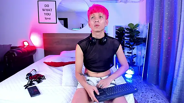 Brian-Ausslos online show from 3, 3, 2025