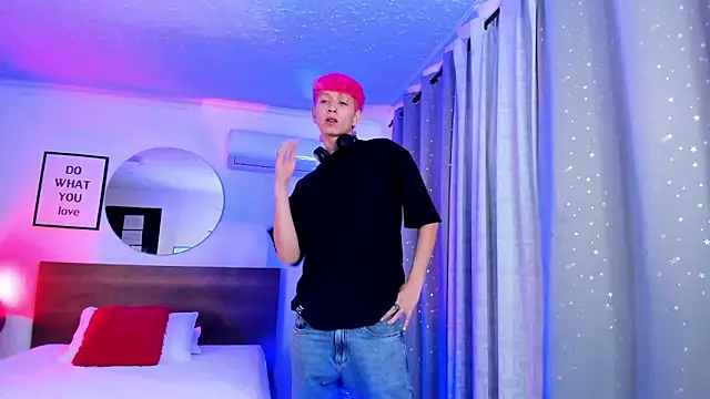 Brian-Ausslos online show from 3, 3, 2025