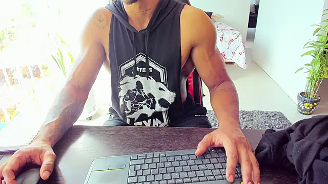 Adam Valenciia online show from 27, 10, 2025