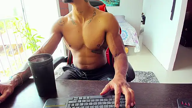 Adam Valenciia online show from 12, 9, 2025