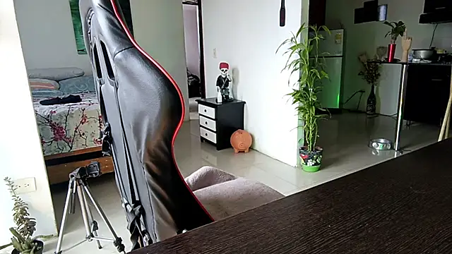 Adam Valenciia online show from 27, 3, 2026