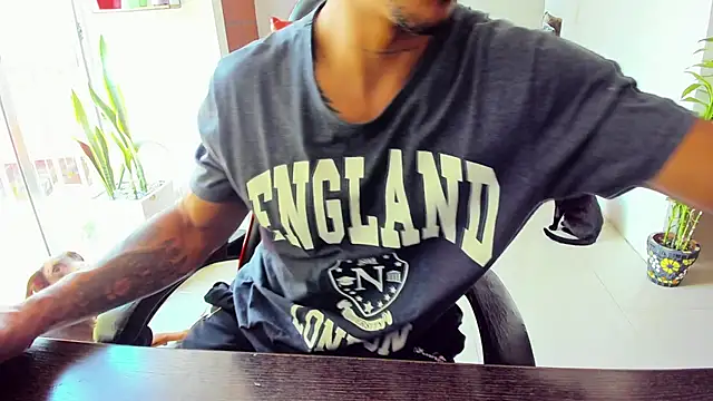 Adam Valenciia online show from 24, 10, 2025