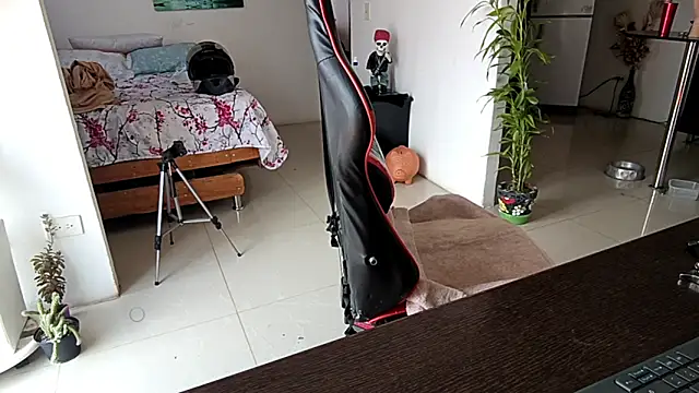 Adam Valenciia online show from 19, 3, 2026