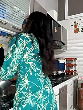 Best-Couple online show from 9, 9, 2025