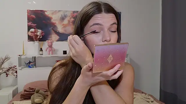 Nellie Medina online show from 6, 10, 2025