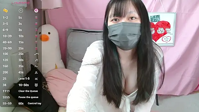 Snapshot of pipimi_khaos chatting on 22, 4, 2026 pipimi khaos online show from 22, 4, 2026