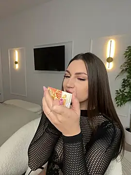 claraxjoyy online show from 5, 2, 2026