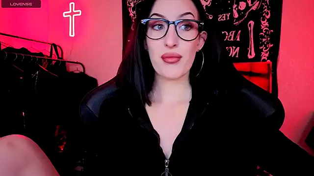 Miss Alice   online show from 31, 5, 2026