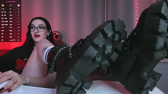 Miss Alice   online show from 13, 1, 2025