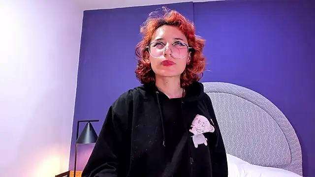 lee Powder online show from 18, 3, 2025