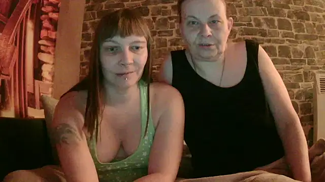 Sweet Phoenix online show from 24, 1, 2025