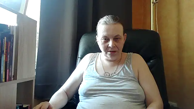 Sweet Phoenix online show from 22, 3, 2025