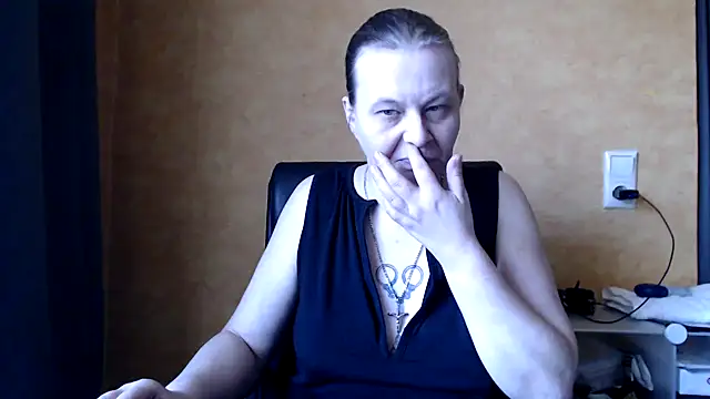 Sweet Phoenix online show from 22, 1, 2025