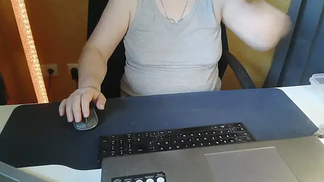 Sweet Phoenix online show from 19, 6, 2026