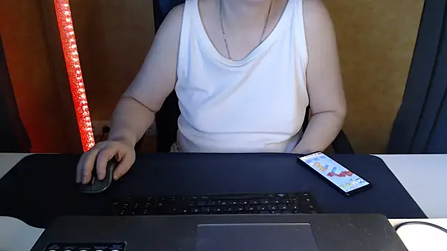 Sweet Phoenix online show from 18, 5, 2026