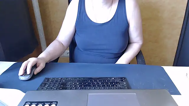 Sweet Phoenix online show from 17, 2, 2026