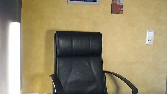 Sweet Phoenix online show from 25, 9, 2025