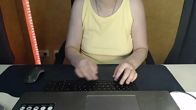 Sweet Phoenix online show from 23, 5, 2026
