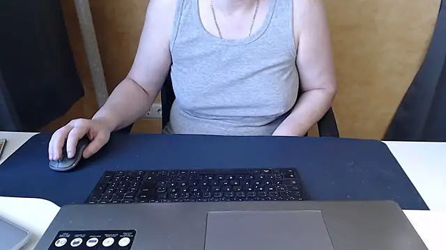 Sweet Phoenix online show from 20, 2, 2026