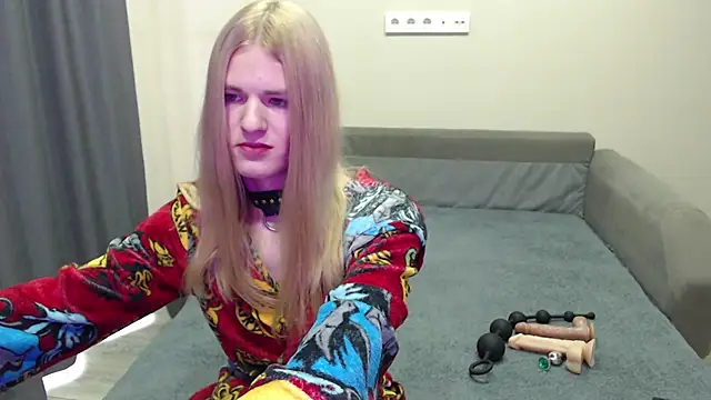 blaire  18 online show from 25, 2, 2025