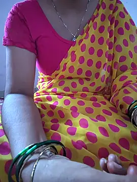 Snapshot of lovelygirl4567 chatting on 26, 5, 2026 lovelygirl4567 online show from 26, 5, 2026