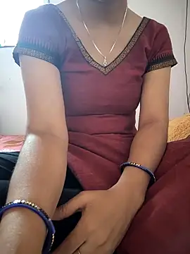 lovelygirl4567 online show from 14, 4, 2026