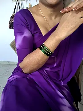 lovelygirl4567 online show from 22, 12, 2025