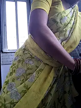 lovelygirl4567 online show from 8, 7, 2026