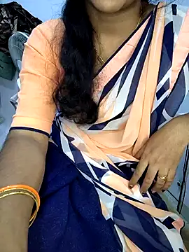 lovelygirl4567 online show from 2, 12, 2025