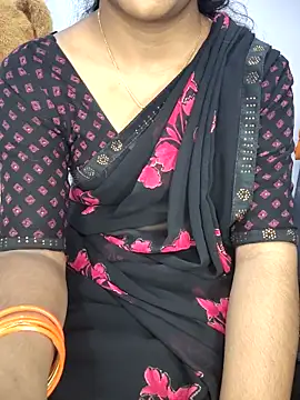 lovelygirl4567 online show from 19, 11, 2025