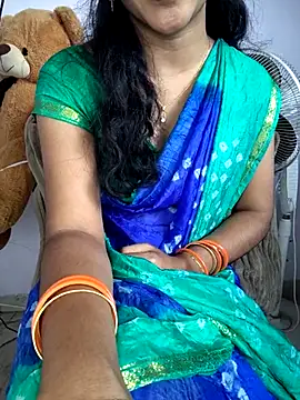 lovelygirl4567 online show from 15, 11, 2025