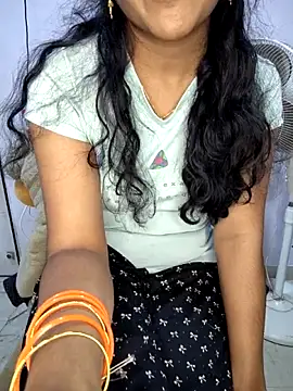 lovelygirl4567 online show from 10, 11, 2025