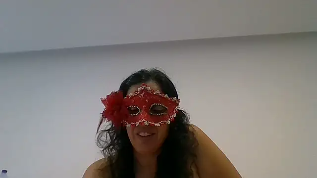 couple-tuga online show from 19, 5, 2026