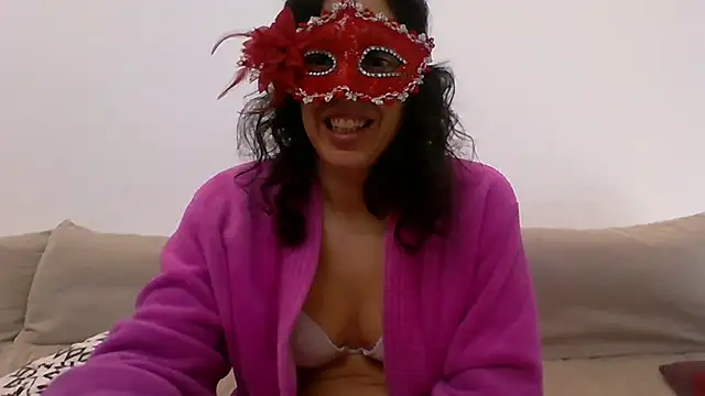 couple-tuga online show from 17, 2, 2025