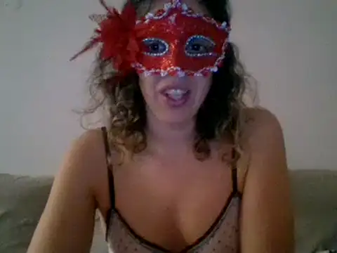 couple-tuga online show from 7, 2, 2025